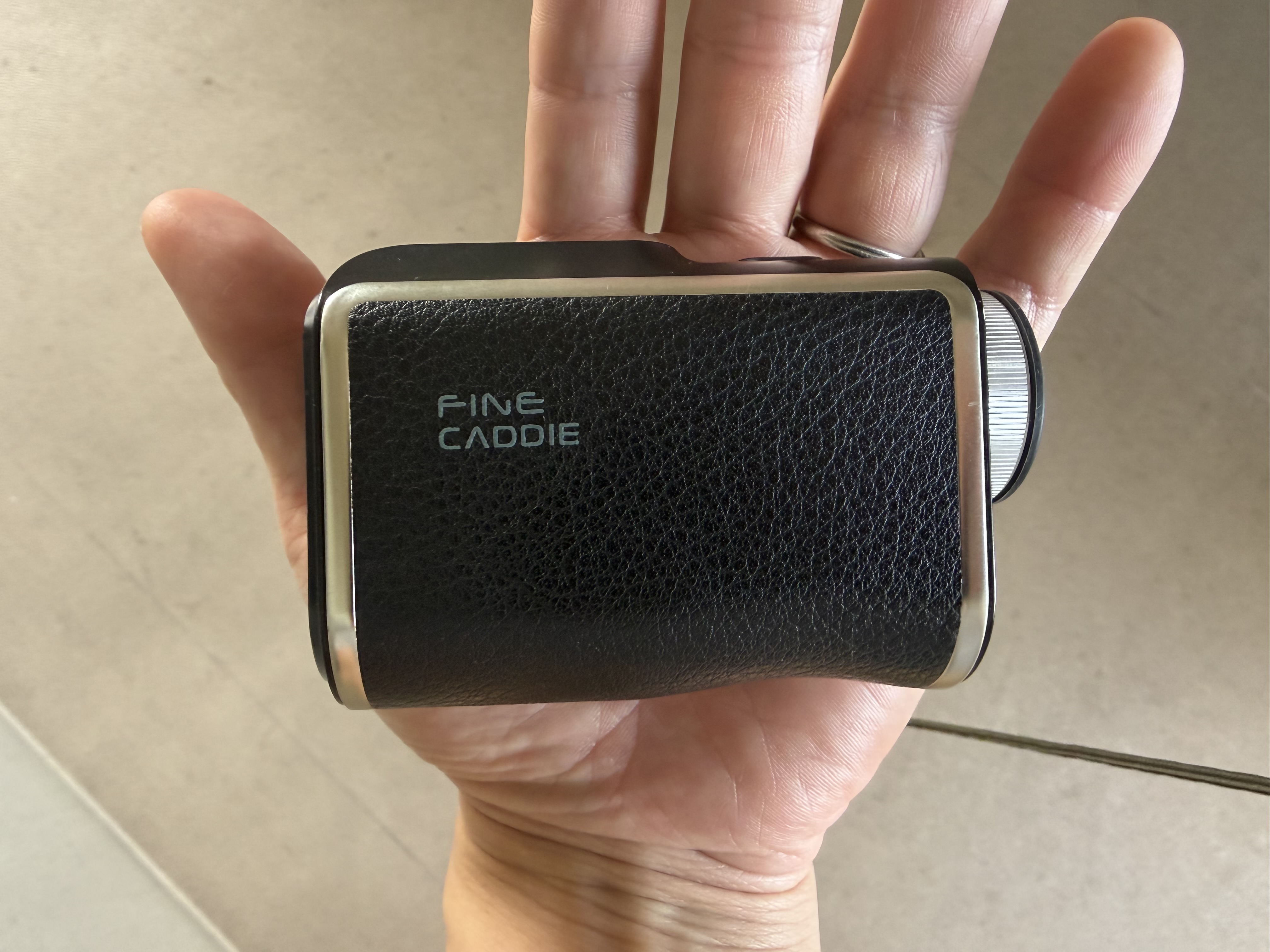 ファインキャディ J9 mini ファインキャディ J9 mini レビュー｜OBを減らす爆速レーザー距離計